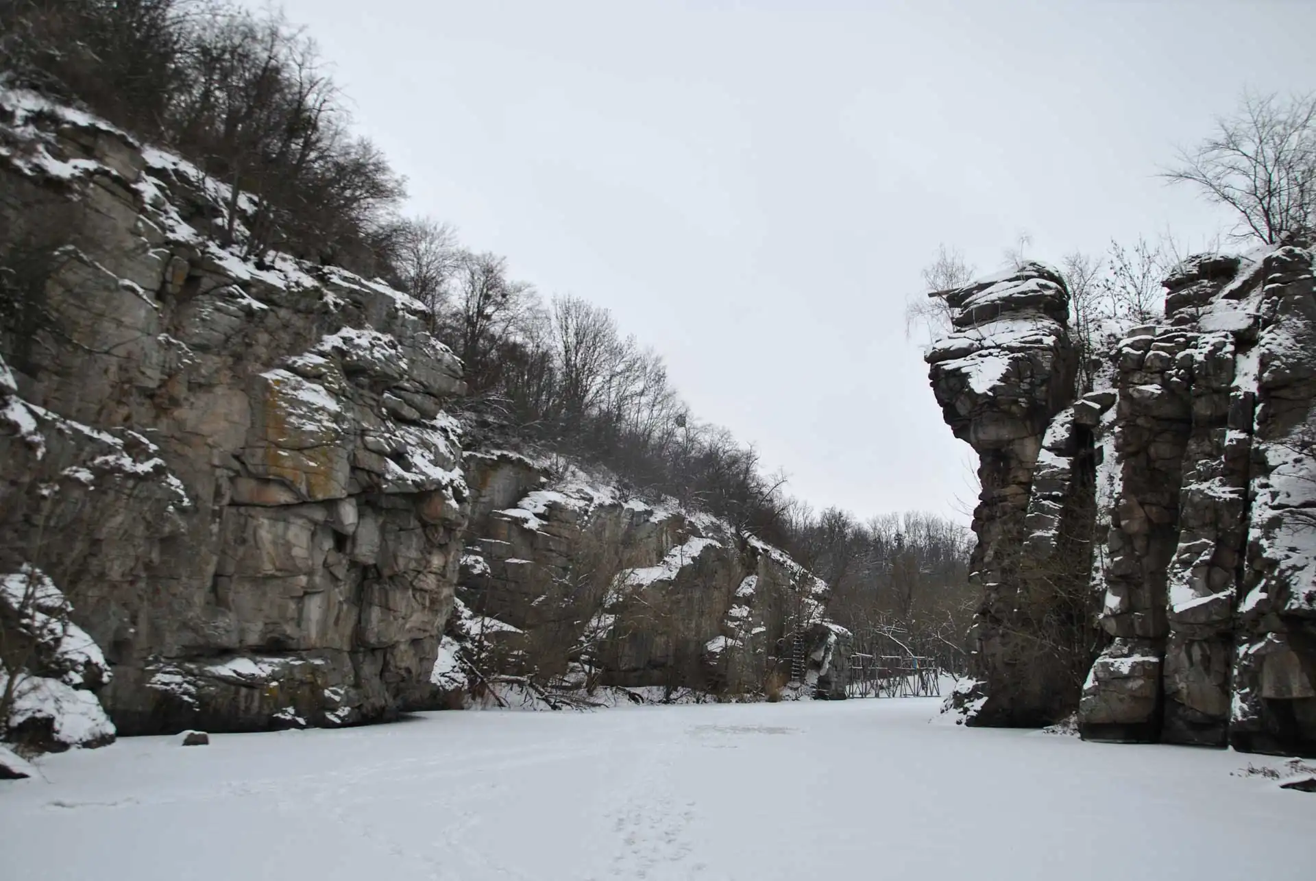 Буцький каньйон - вигляд з льоду