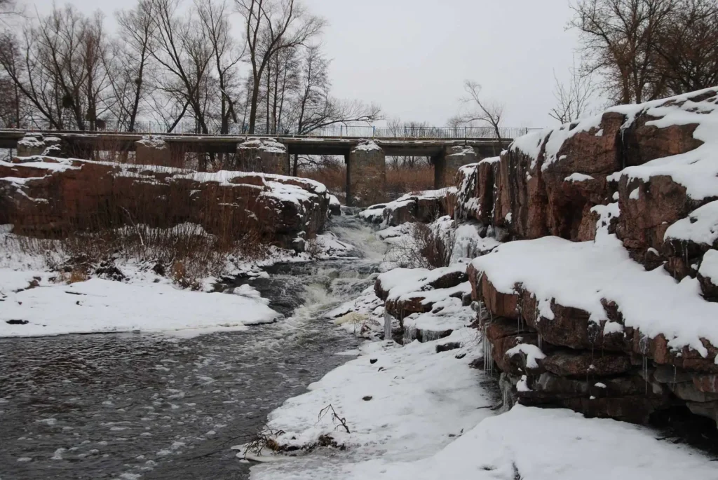 Водоспад Вир взимку